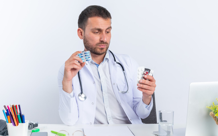 Как врач подбирает гормональные контрацептивы?