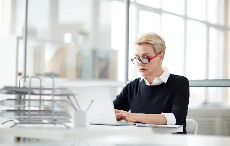 Сроки наступления и симптомы климакса у женщин